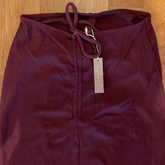 SKIMS Soft Lounge ruched stretch-jersey maxi skirt - Wine XS - Picture 2 of 9